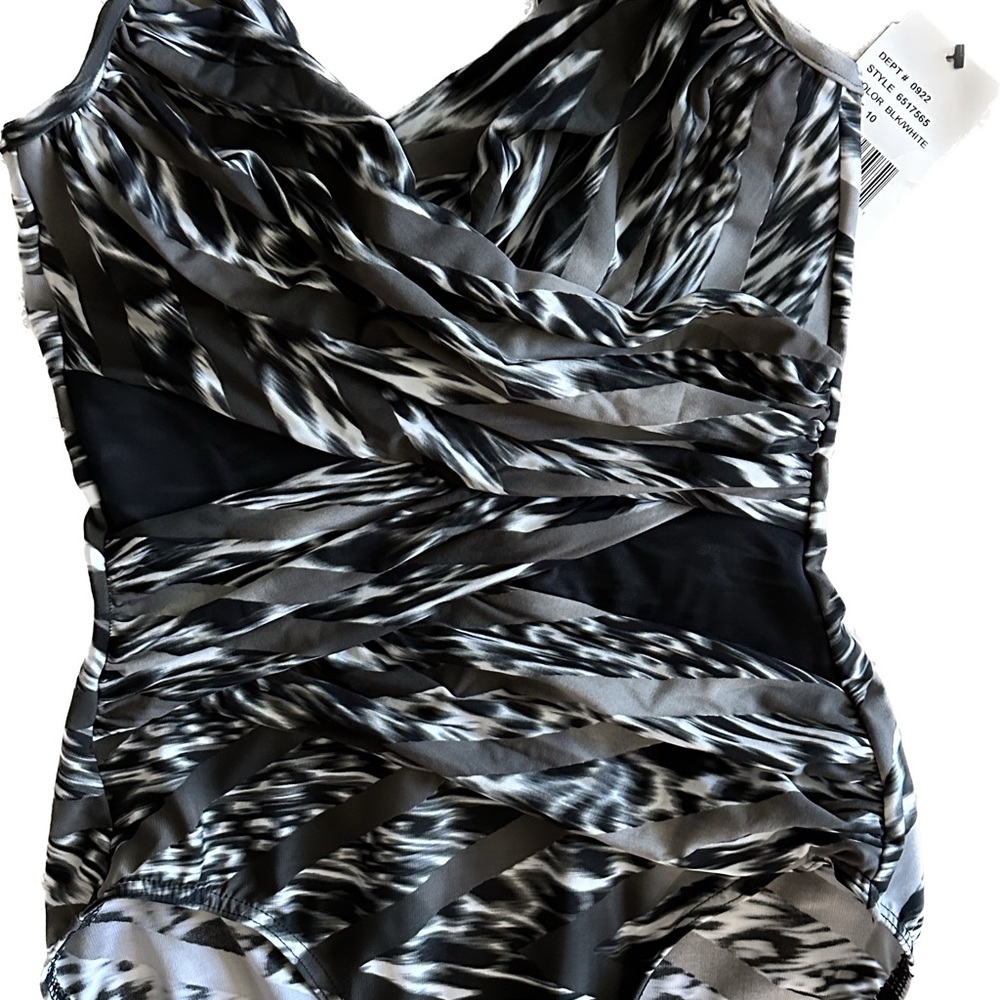 NWT Feline Fixation Miraclesuit size 10 - Picture 3 of 11
